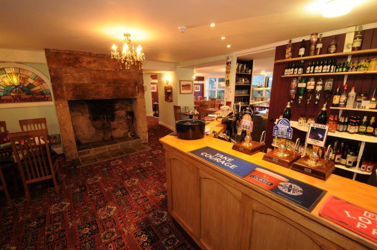 Three Wheat Heads Hotel Thropton Buitenkant foto